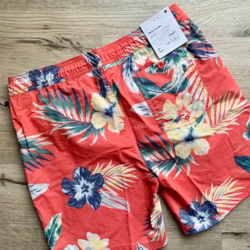 NWT | Goodfellow & Co. | Tropical Floral Swim Shorts | Men Swim Trunks | Medium - Picture 5 of 9